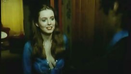 Aubrey Addams sıcak kedi dövülerek